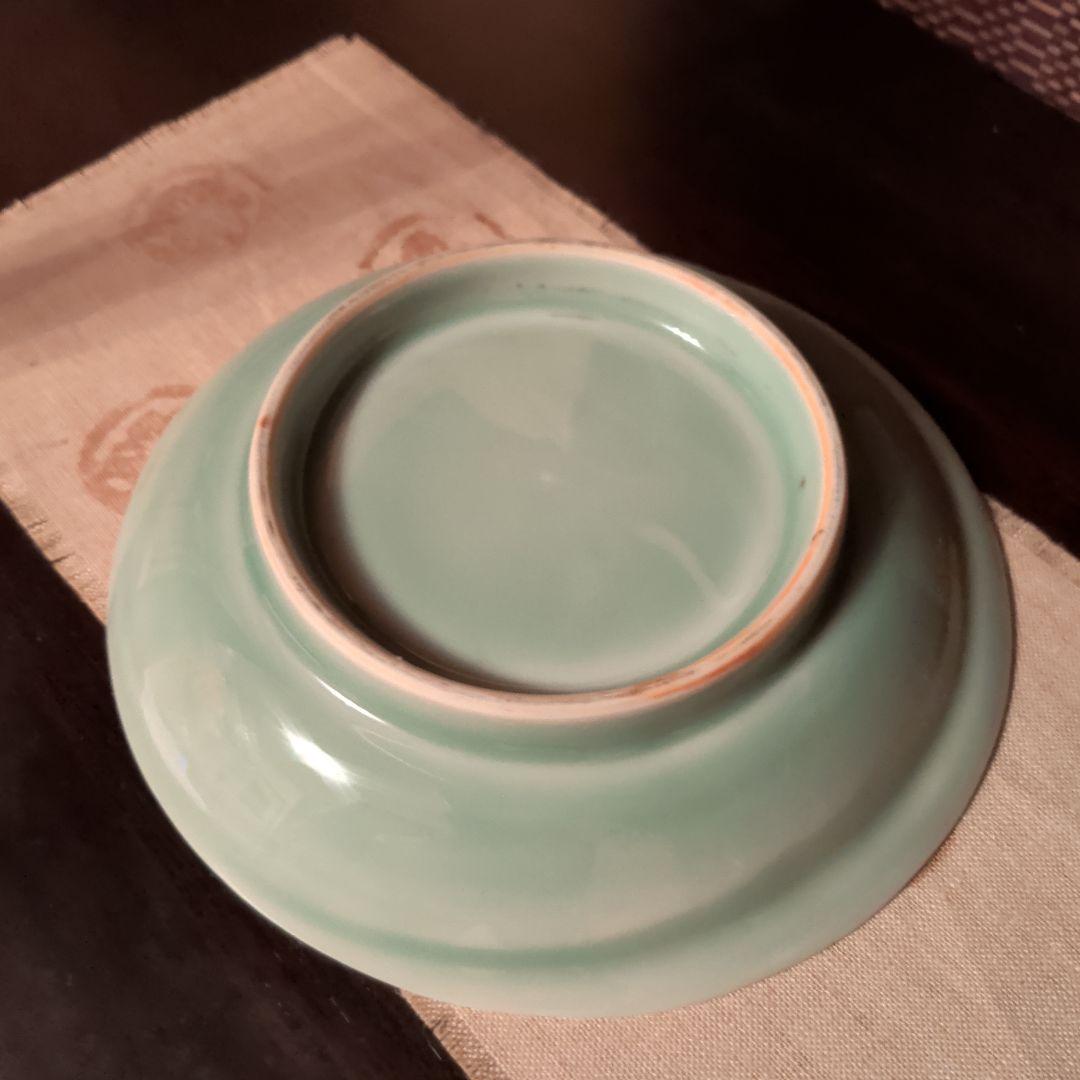 鍋島青磁 月兎変型皿