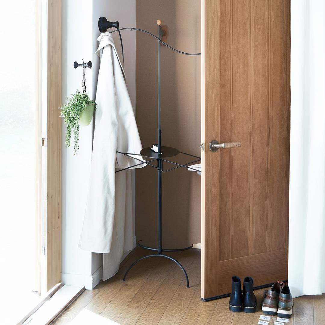 WORKS ブラック金属製コートラック 工芸社