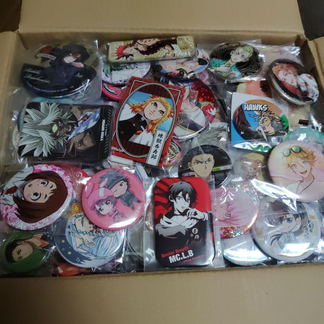 【最終価格】アニメ　ノンジャンル　まとめ売り　缶バッジのみ 250個以上
