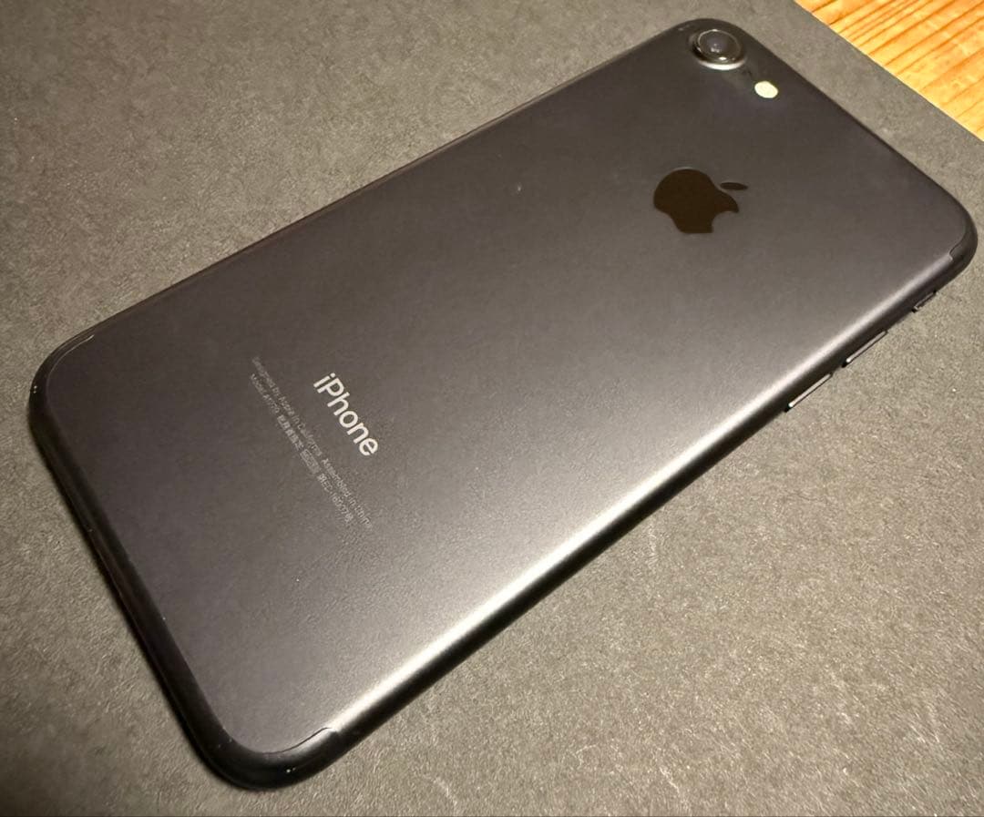 iPhone7 32GB SIMロックなし