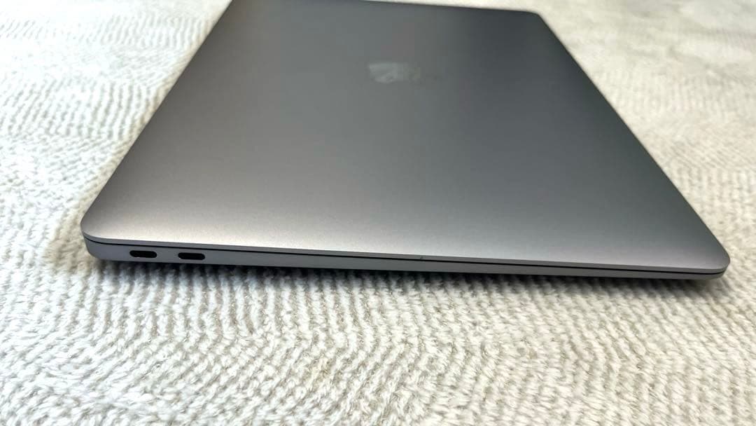 Apple MacBook Air（M1 8GB 256GB 2020年製）