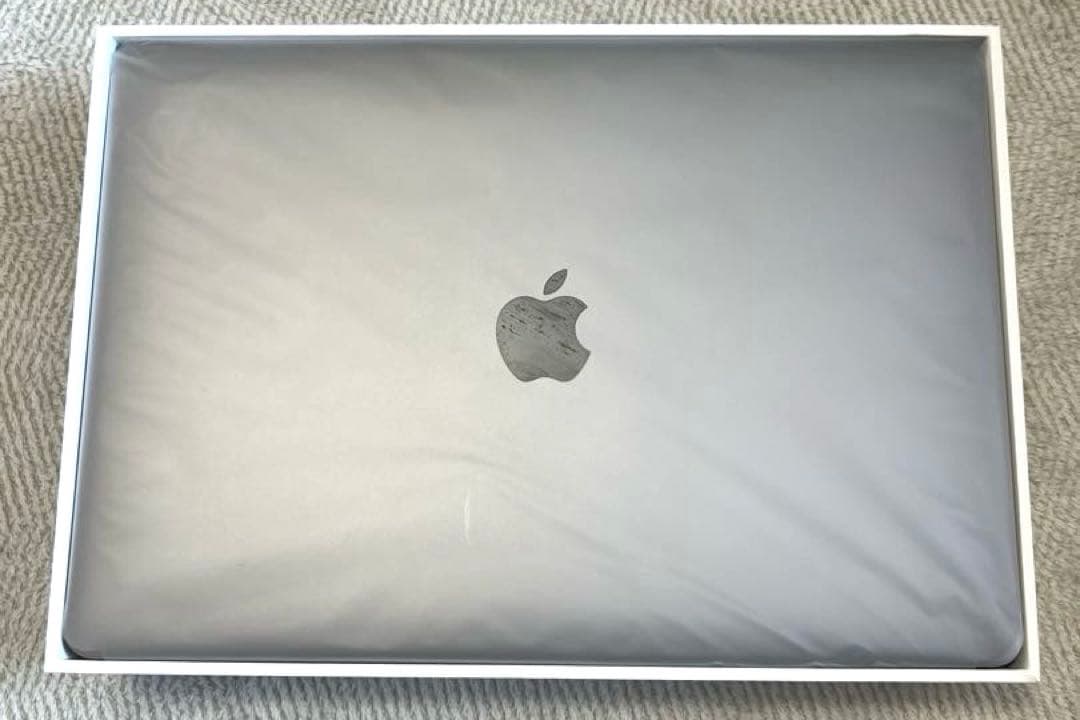 Apple MacBook Air（M1 8GB 256GB 2020年製）