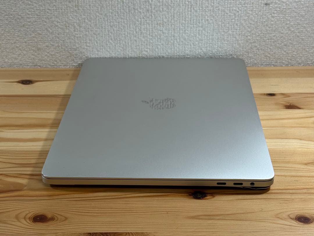 Apple MacBook Pro 13（2018年頃） ― ジャンク品