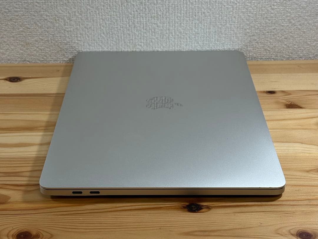 Apple MacBook Pro 13（2018年頃） ― ジャンク品