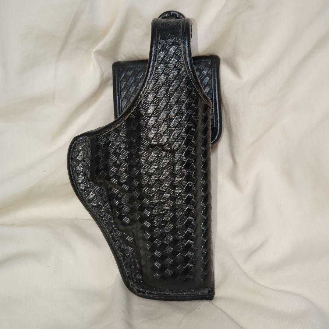 米国実物　bianchi 本革レザー　デューティホルスター　size12 s&w