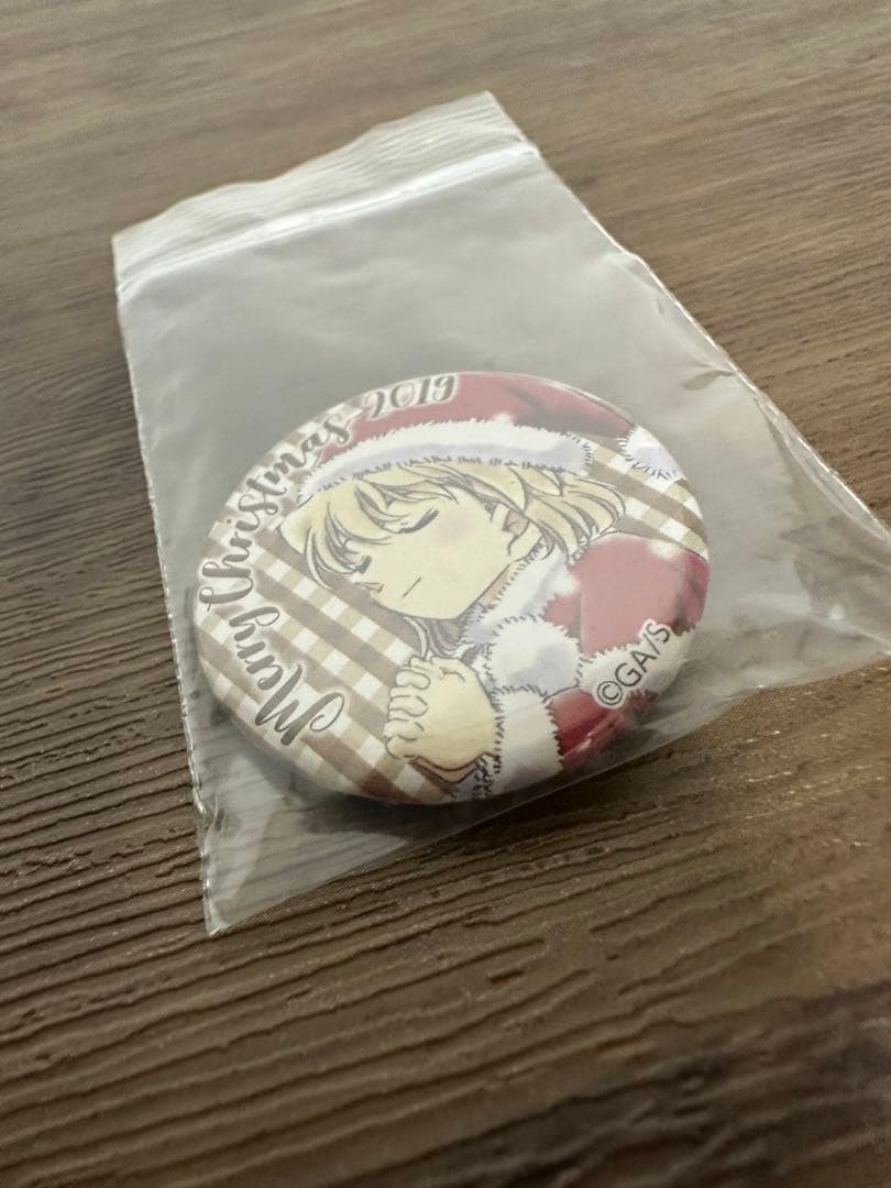 名探偵コナン　青山剛昌ふるさと館　非売品　限定　灰原哀　クリスマス缶バッジ