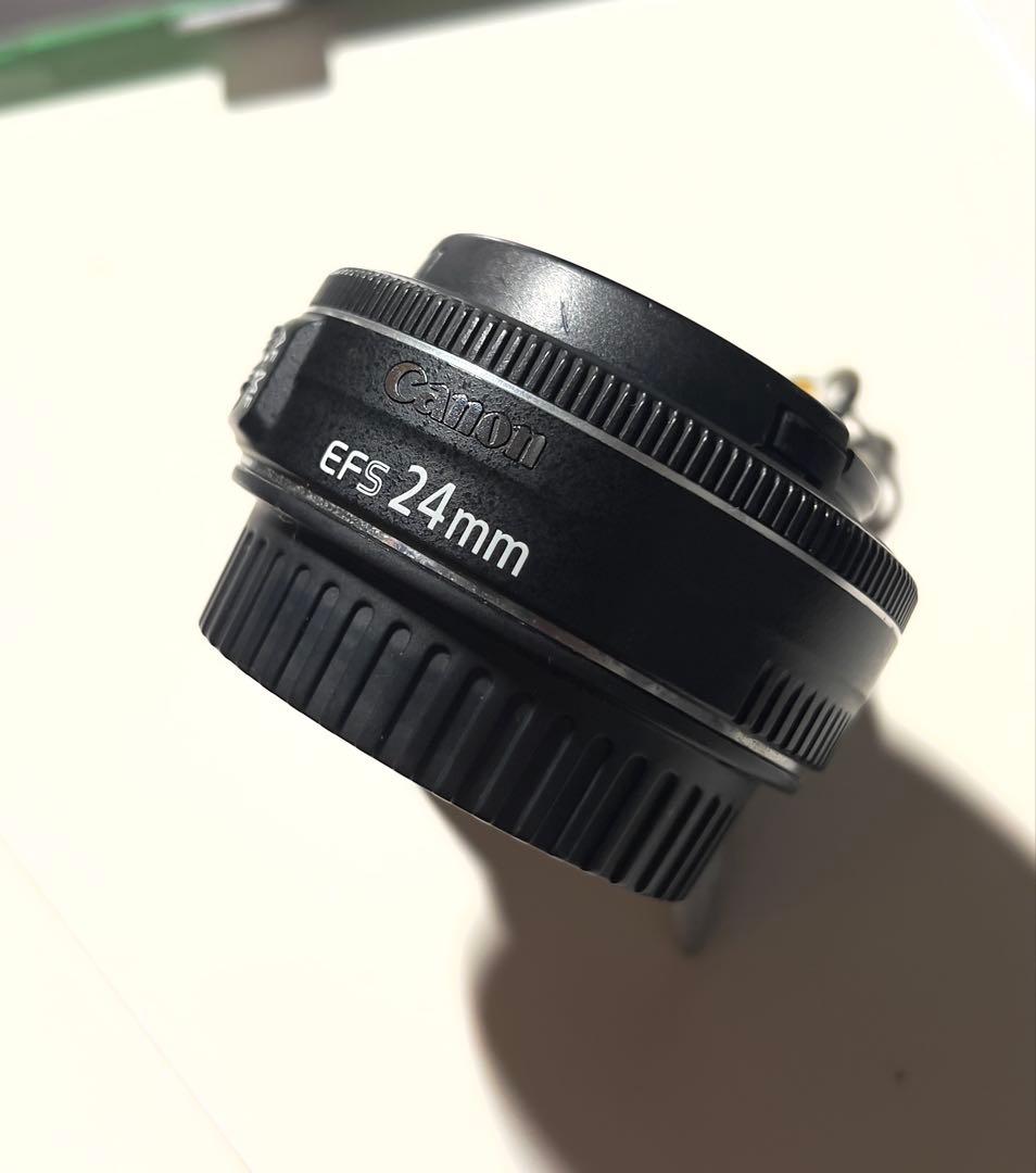 Canon EF-S 24mm f/2.8 STM レンズ + レンズケース付き