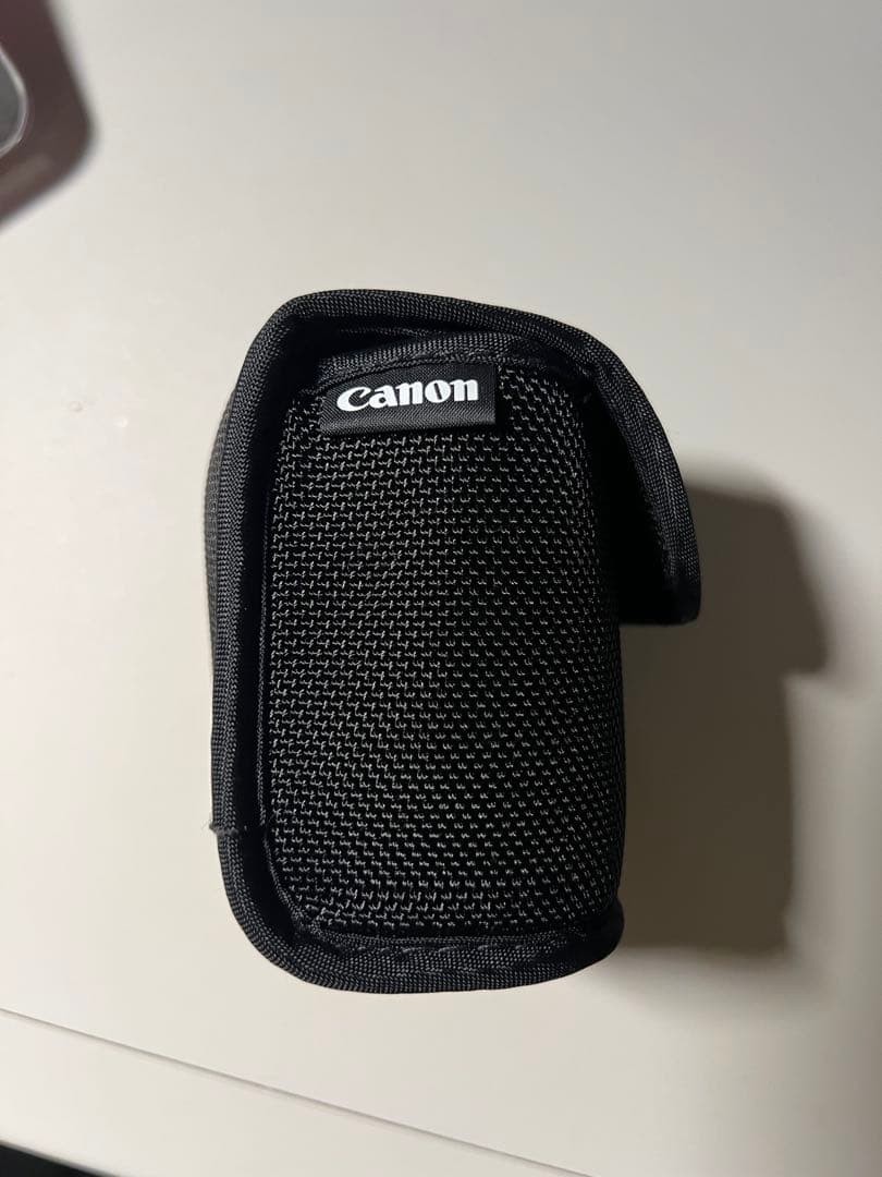 Canon EF-S 24mm f/2.8 STM レンズ + レンズケース付き