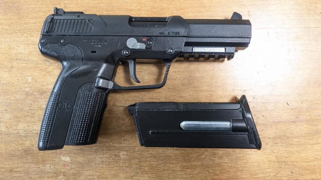 マルシン FN57 CO2 ガスブローバック　GBB 動作可 ちょい訳