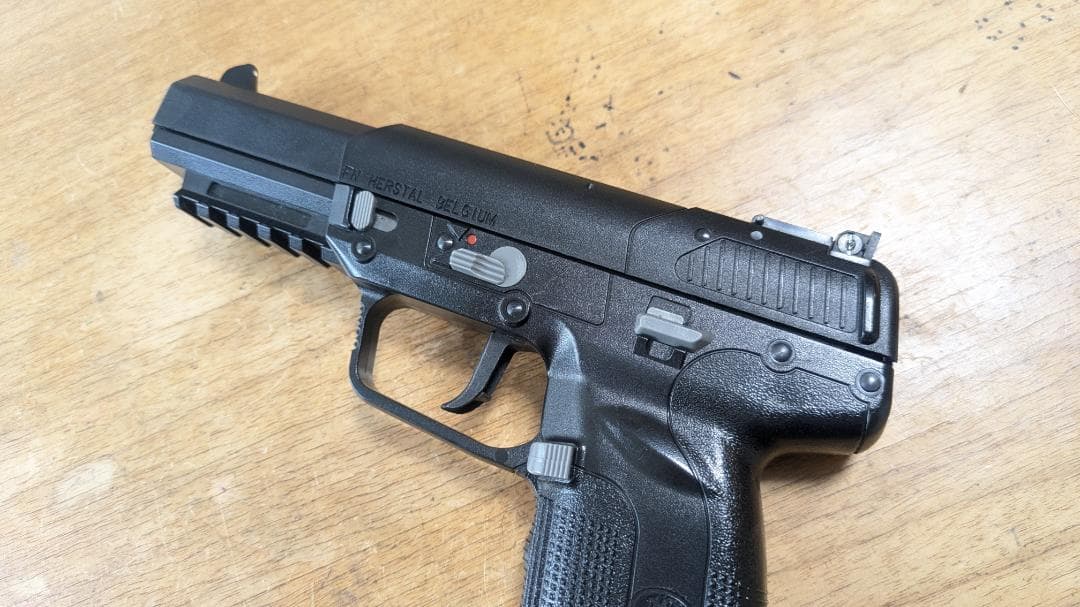 マルシン FN57 CO2 ガスブローバック　GBB 動作可 ちょい訳