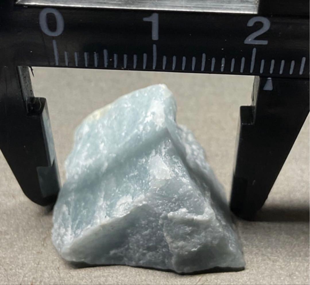 ［姫川系の水色］　上質糸魚川翡翠10g ヒスイ　ひすい