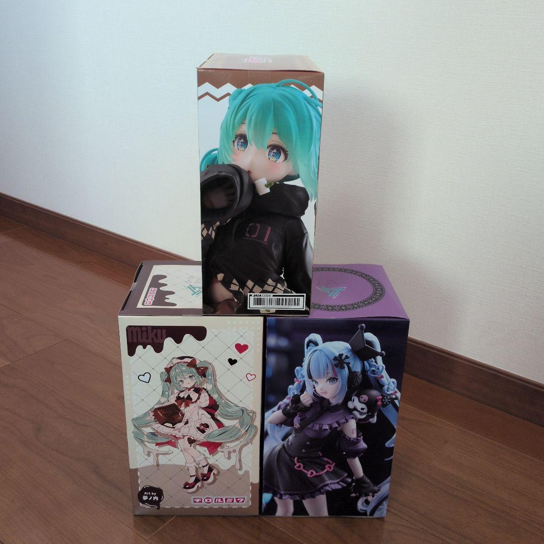 【新品未開封】初音ミク　チロルチョコ×FashionOutdoor×雪ミククロミ