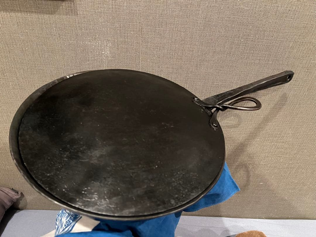 クランク鍛造フライパン