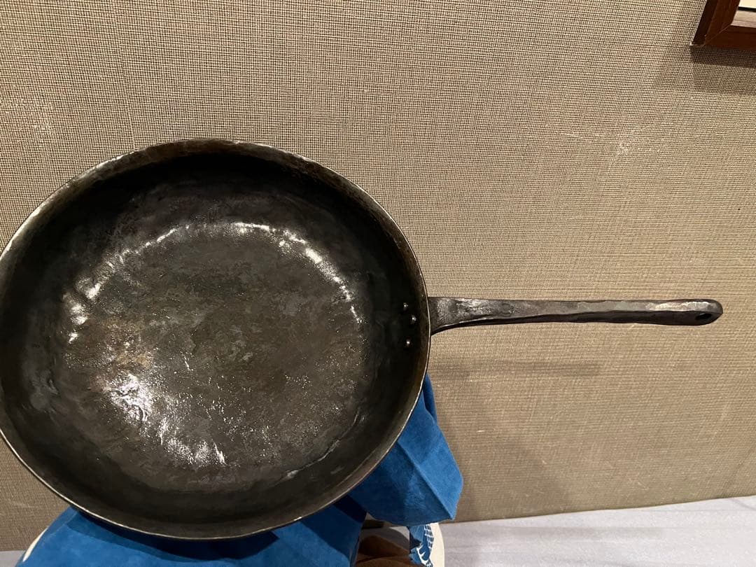 クランク鍛造フライパン