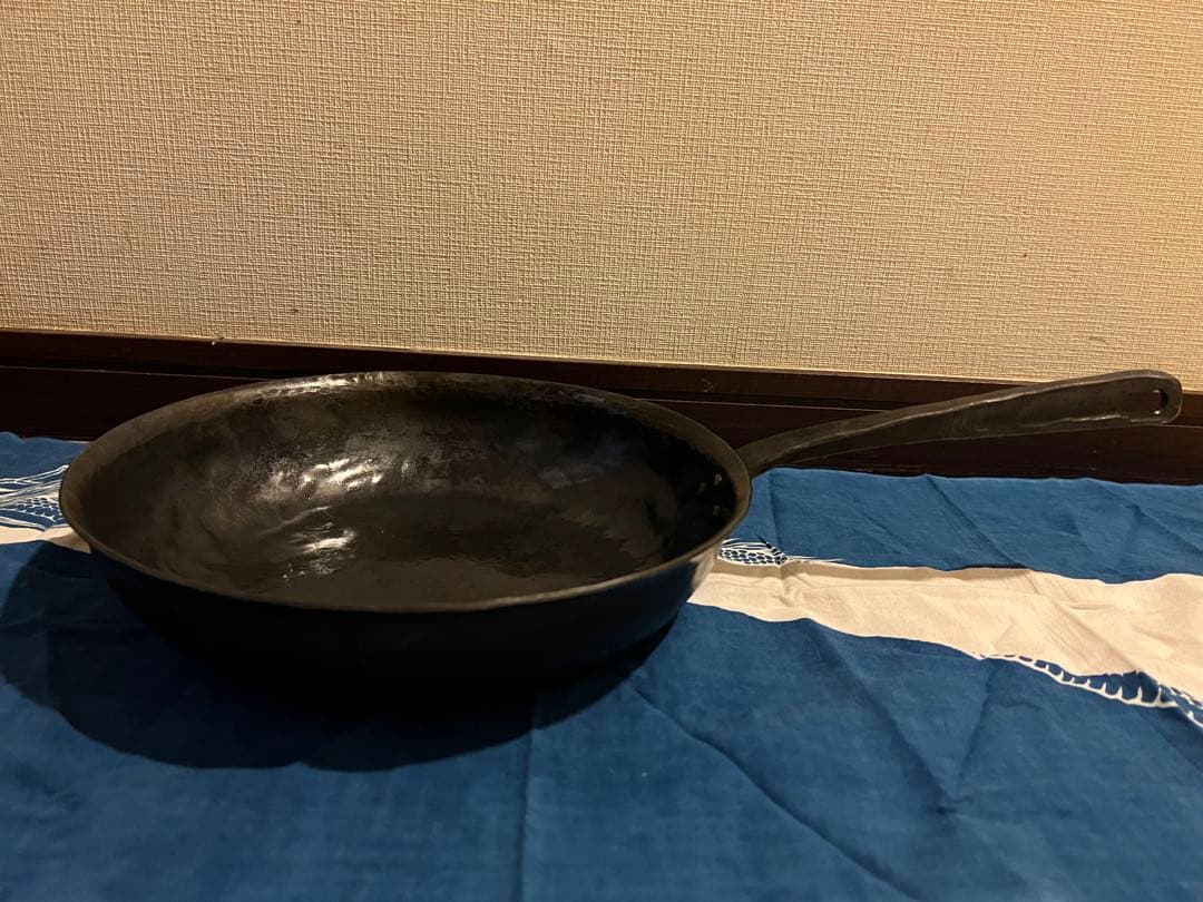 クランク鍛造フライパン