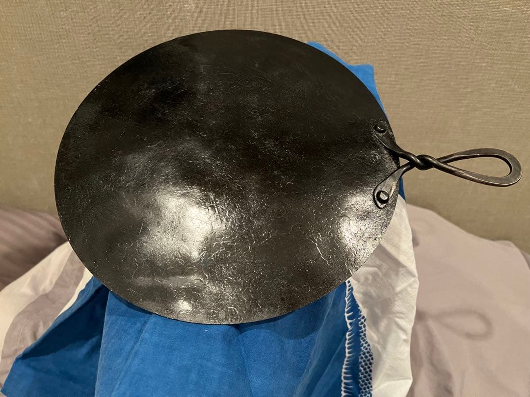 クランク鍛造フライパン