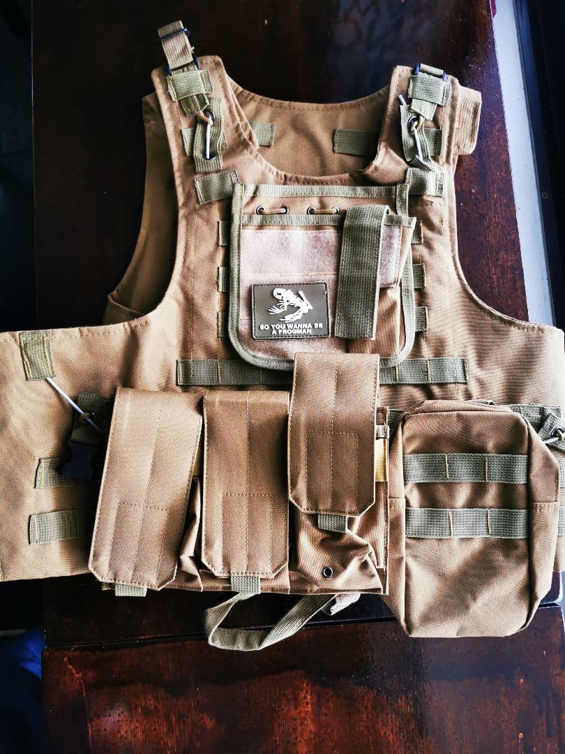 PROPPER 戦闘服上下、キャップ、ハーフパンツ、ベスト（無メーカー）付き