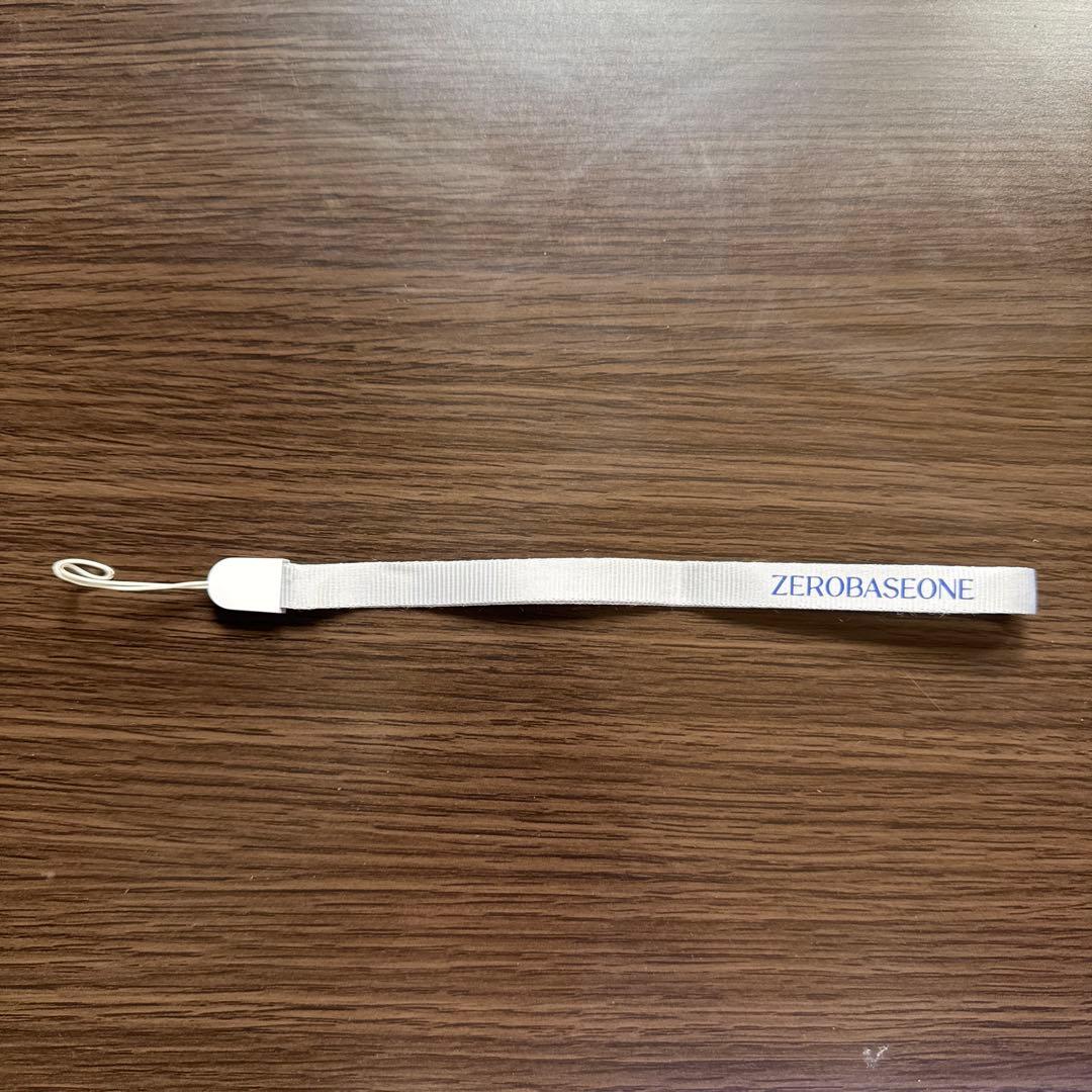 ZEROBASEONE 公式ペンライト