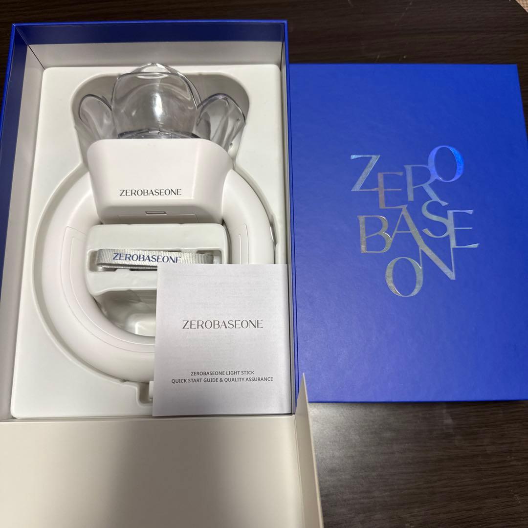 ZEROBASEONE 公式ペンライト
