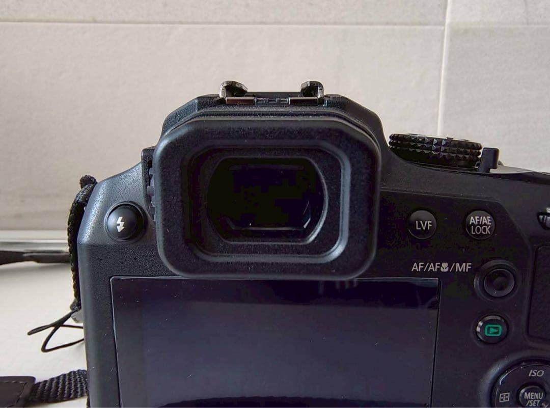 【美品】Panasonic LUMIX DC-FZ85D 4K デジタルカメラ