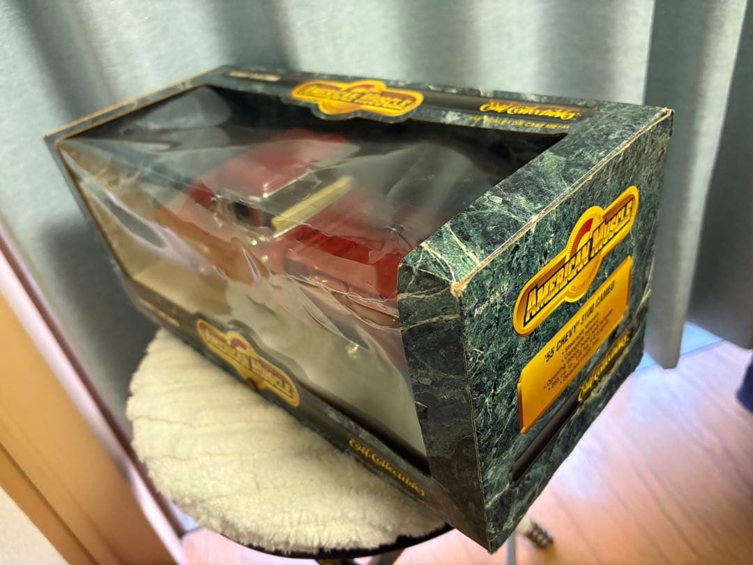 ERTL American Muscle シボレー 3100 カメオ ピック赤