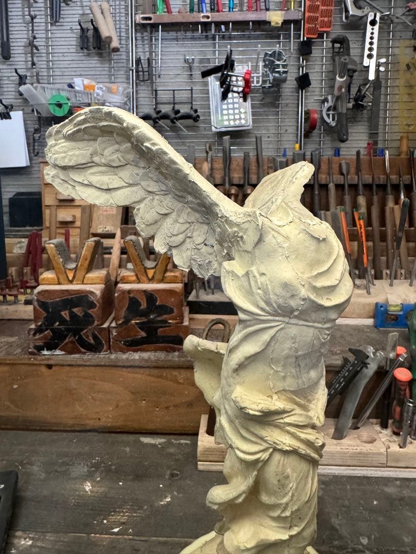 【りく様特価です】サモトラケのニケ 型から抜けたままの無垢、未仕上げ、未塗装品