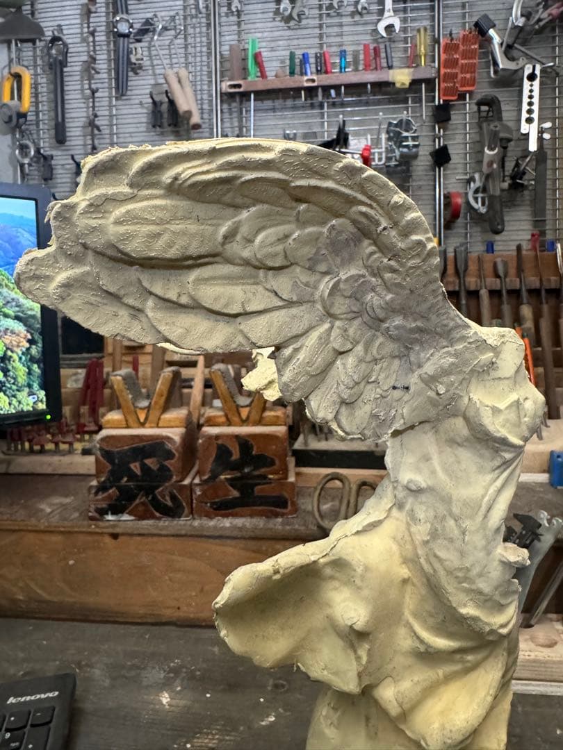 【りく様特価です】サモトラケのニケ 型から抜けたままの無垢、未仕上げ、未塗装品