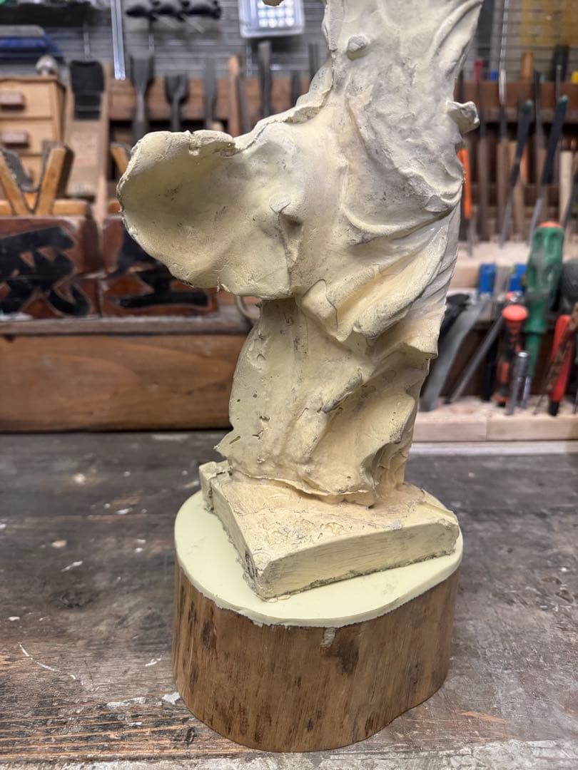 【りく様特価です】サモトラケのニケ 型から抜けたままの無垢、未仕上げ、未塗装品