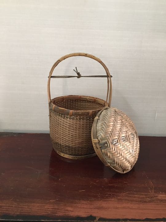 古道具　アンティーク竹籠　昔のお弁当籠