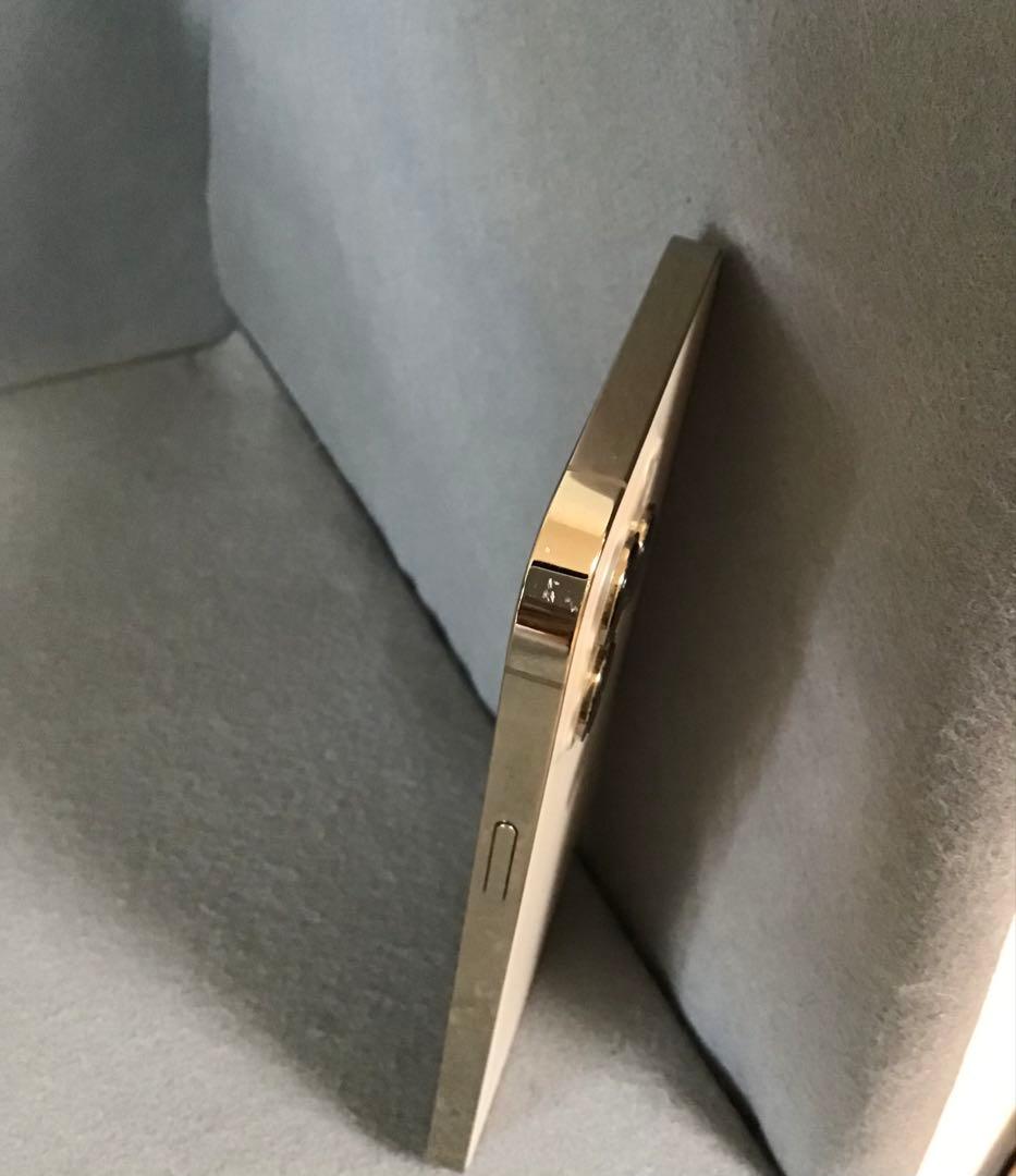 美品　国内版　SIMフリー　iPhone12 Pro Max 256GB