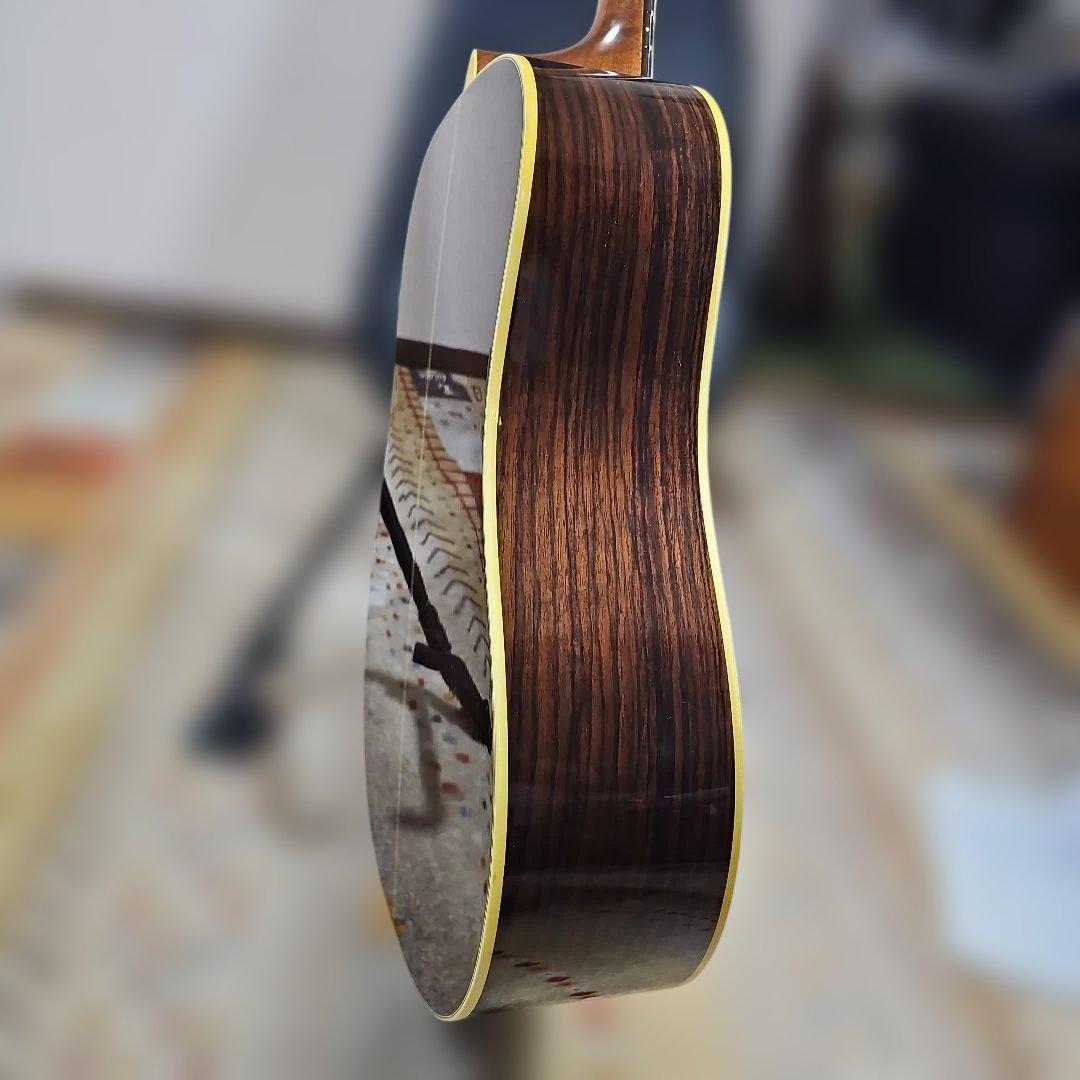 Cat's Eyes.CE118プロトタイプ オール単板。ハードケース付き