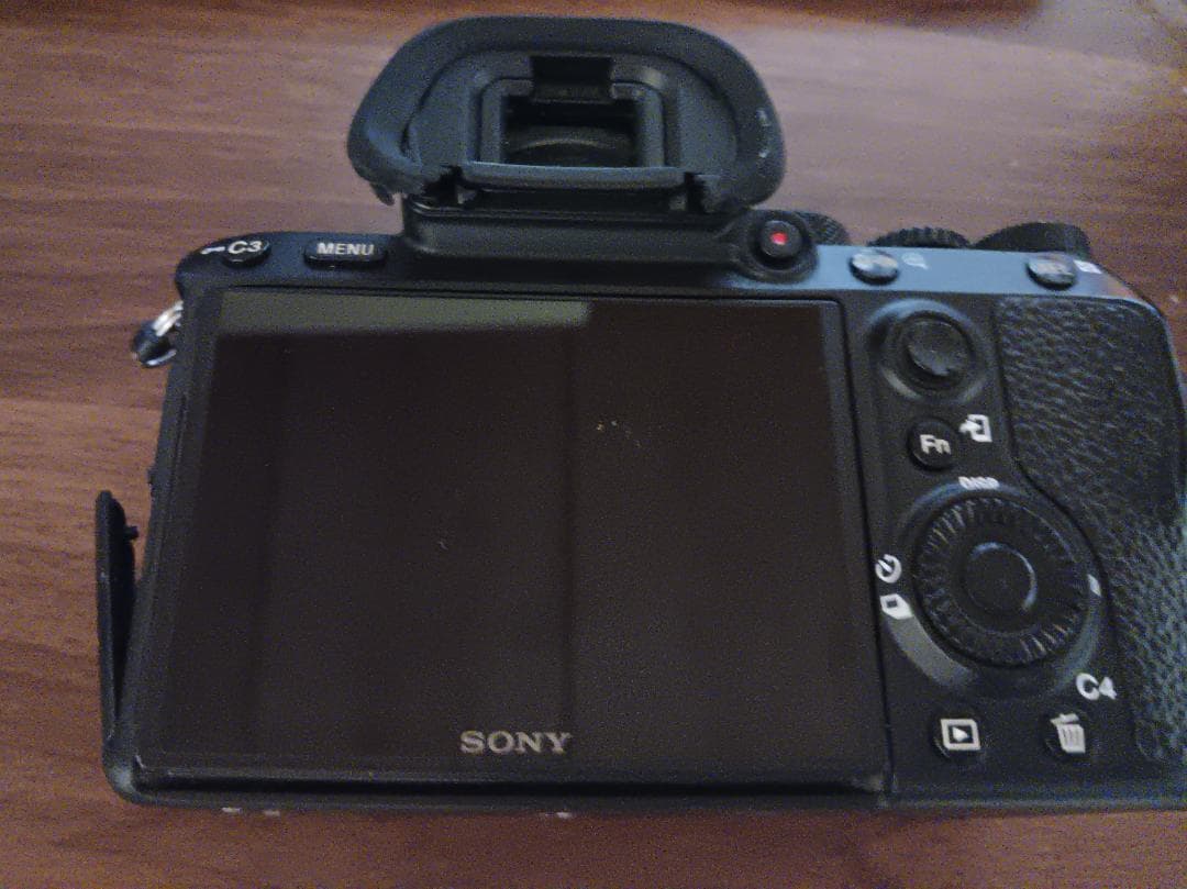 SONY α7 III ミラーレスカメラ　　ボディー　ジャンク品