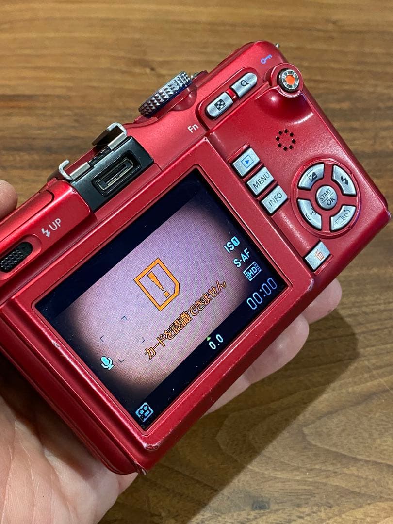 オリンパス　e-pl1 e-p1 ミラーレス一眼 シルバー レッド ジャンク品