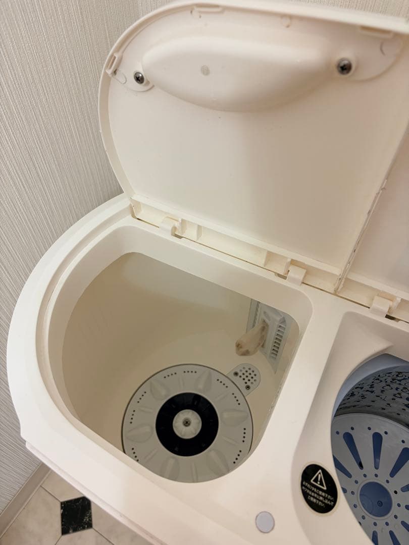 2/28まで出品★送料無料★ホース付★清掃済★シービージャパン★2槽式小型洗濯機