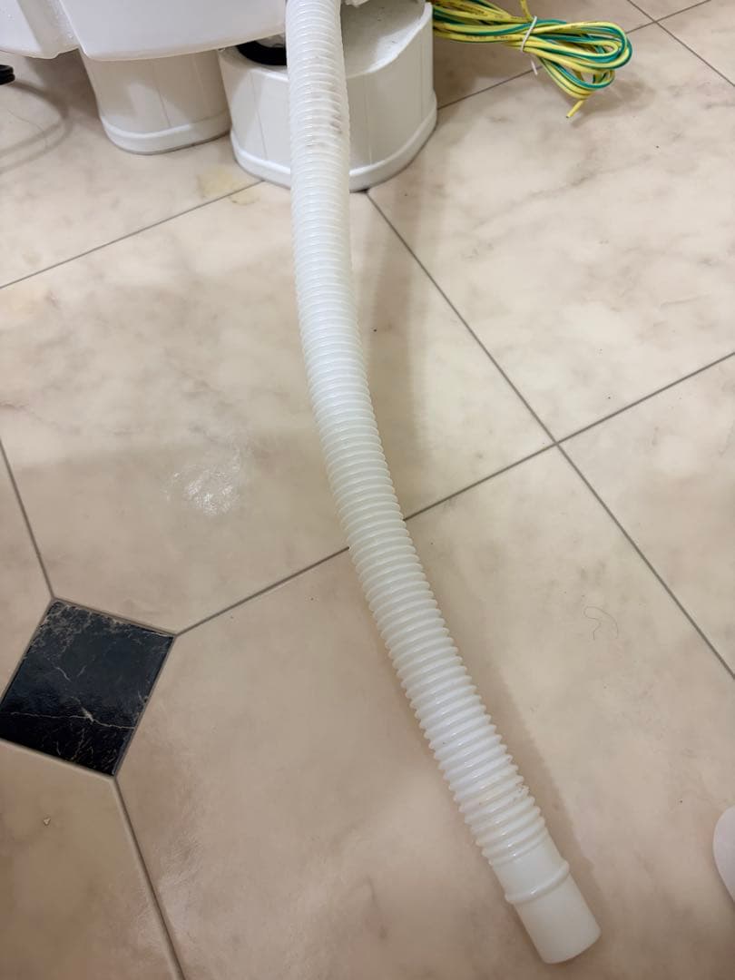 2/28まで出品★送料無料★ホース付★清掃済★シービージャパン★2槽式小型洗濯機