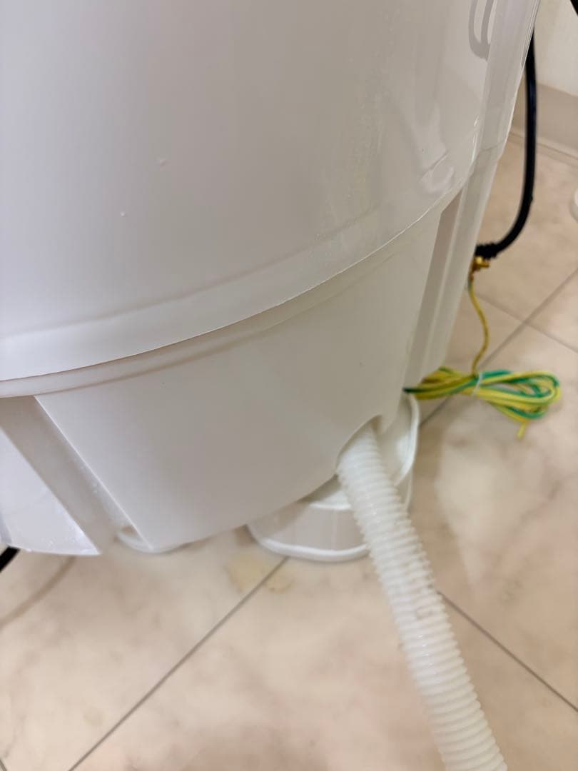 2/28まで出品★送料無料★ホース付★清掃済★シービージャパン★2槽式小型洗濯機