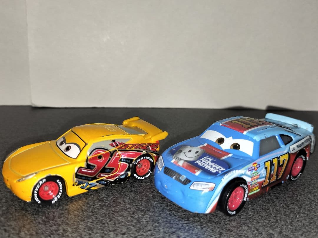 M*i様 カーズ　トミカ　まとめ売り　23個セット