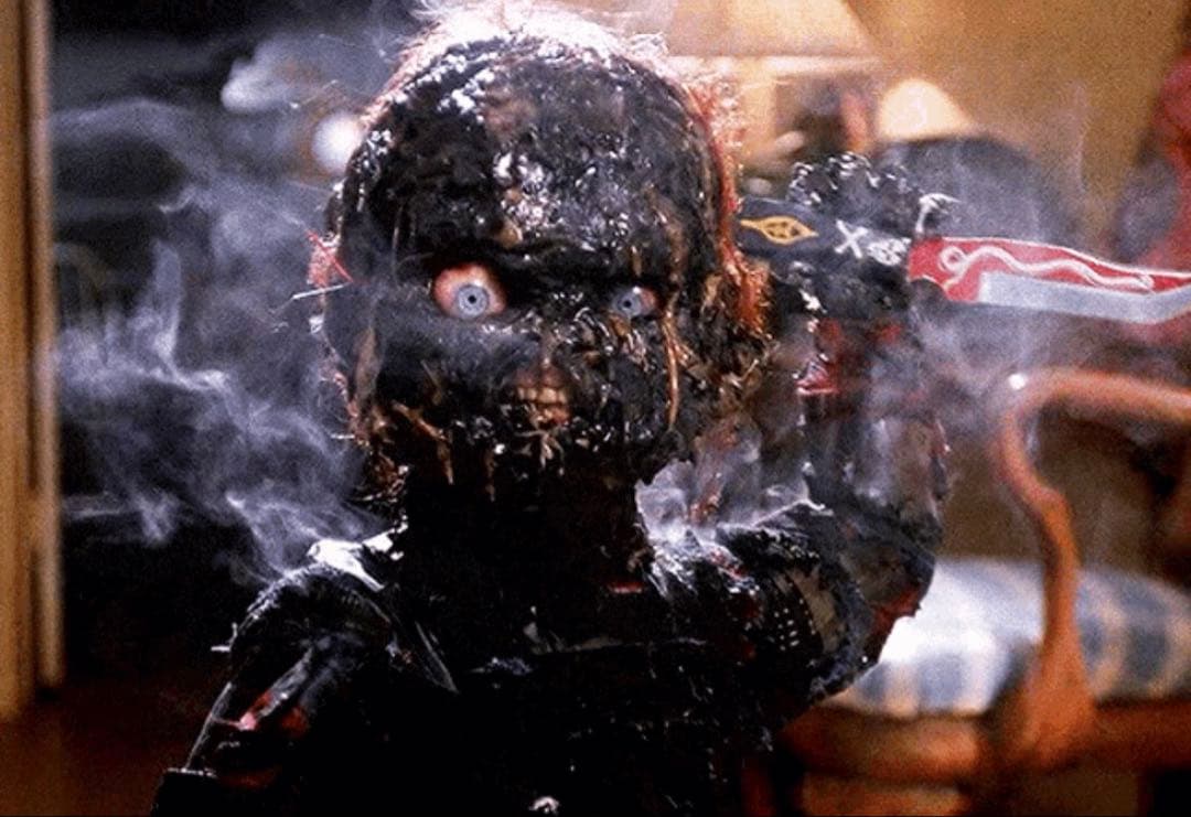 チャッキー 等身大 チャイルドプレイ 黒焦げ CHUCKY フィギュア