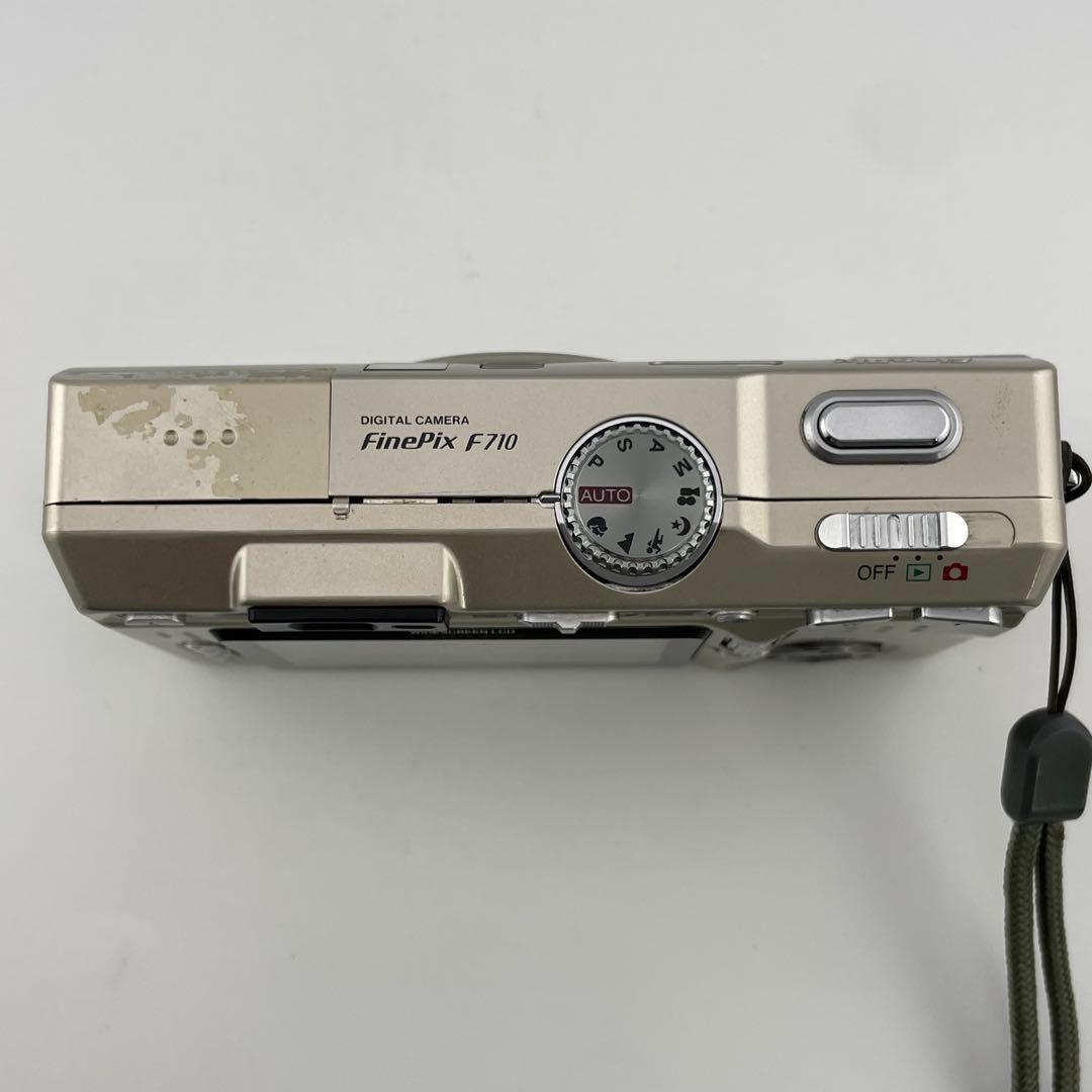 実写美⭕️やや訳あり【動作確認済み】Fujifilm FinePix F710