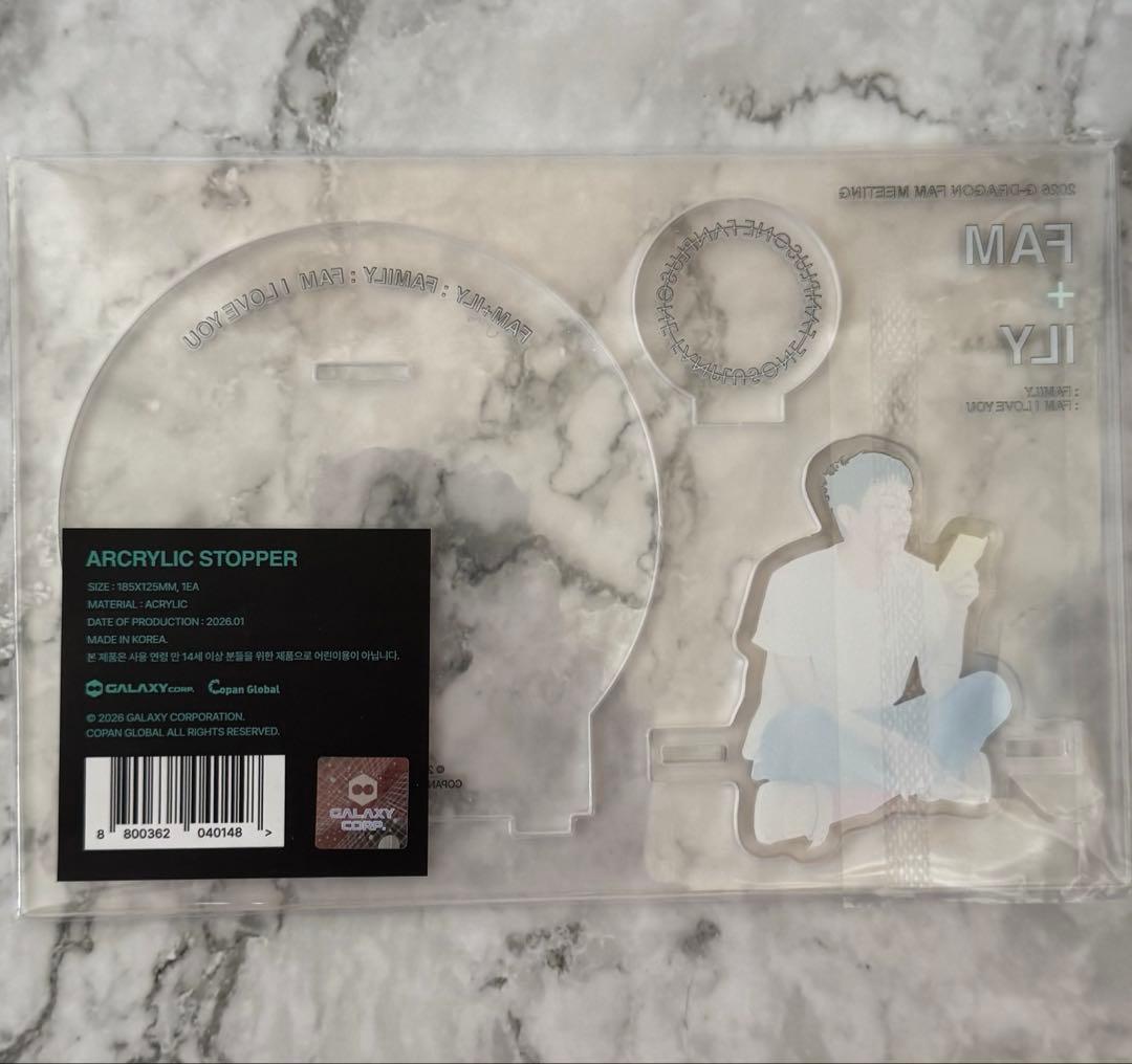 ♥️Gdragon ファンミーティングFAM + ILY アクリル ストッパー♥️