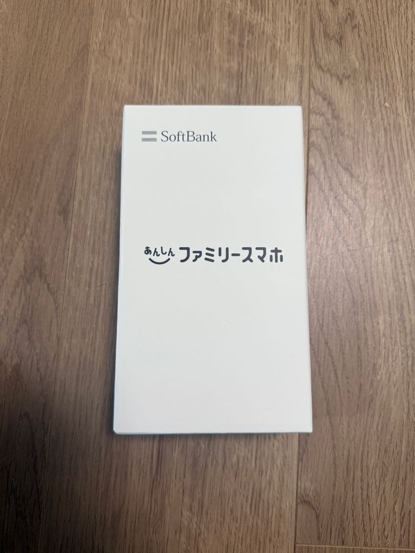 め*り様 新品　SoftBank あんしんファミリースマホ ZESCE1 ホワイ