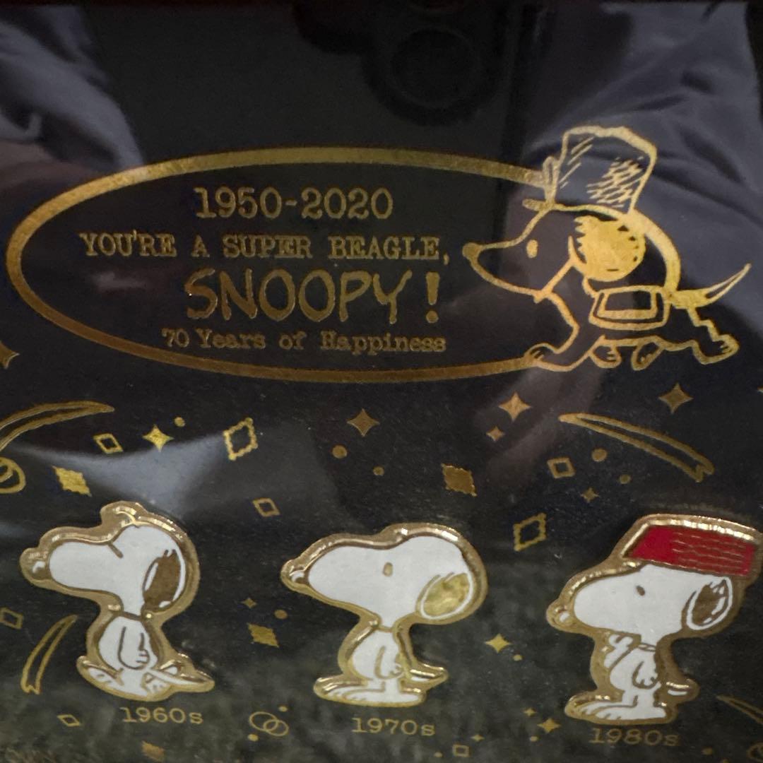 スヌーピー７０周年生誕記念限定ピンバッジフレーム希少完売品！！レアです。