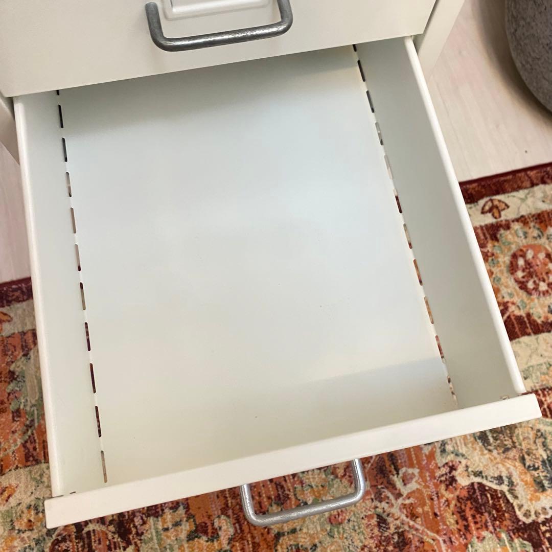 ③値下げ不可　廃盤品　IKEA HELMER ホワイト 6段　キャビネットワゴン