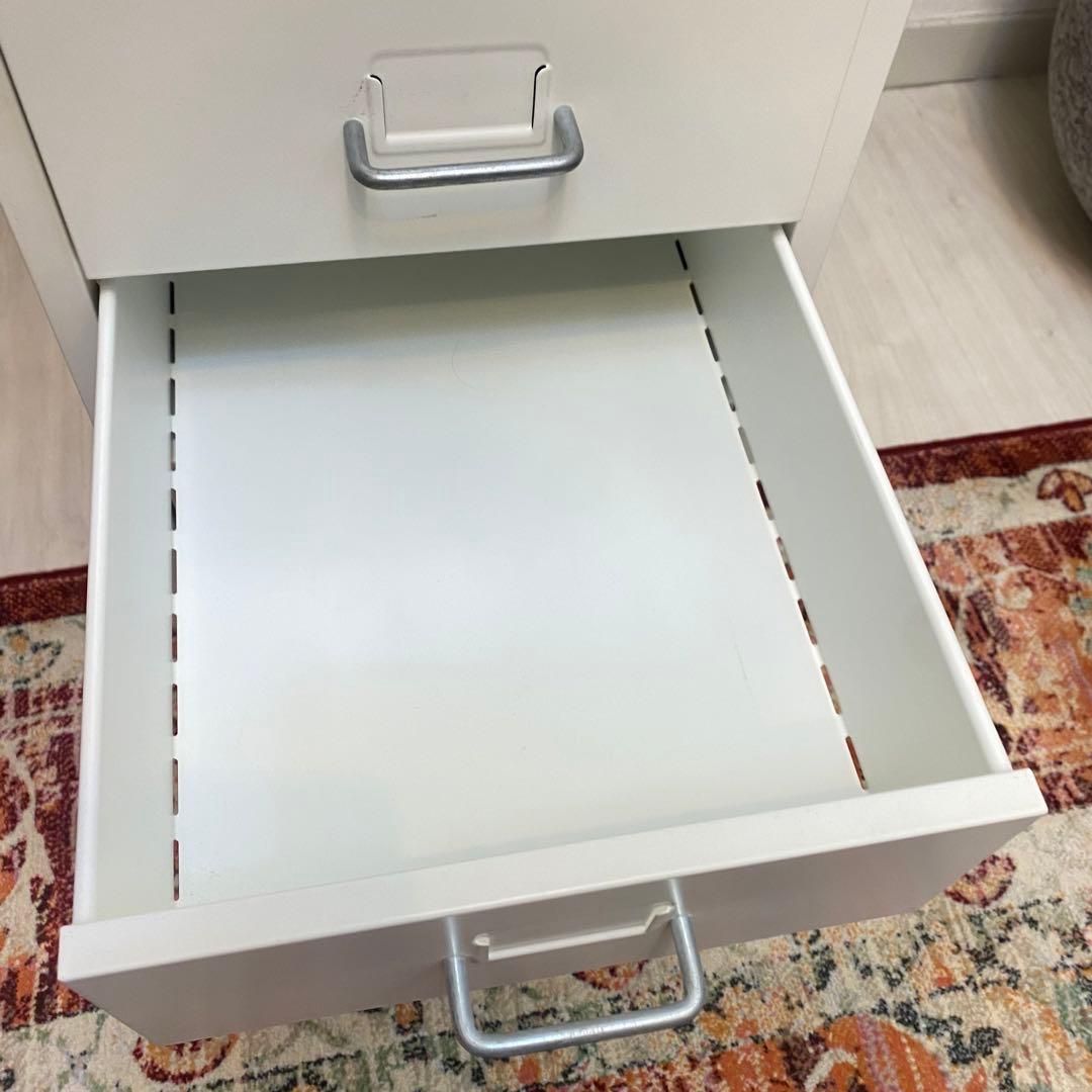 ③値下げ不可　廃盤品　IKEA HELMER ホワイト 6段　キャビネットワゴン
