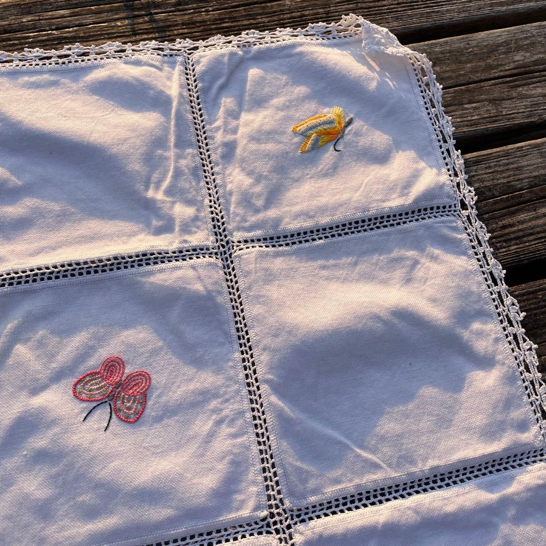 フランス　アンティーク　蝶々刺繍　テーブルクロス