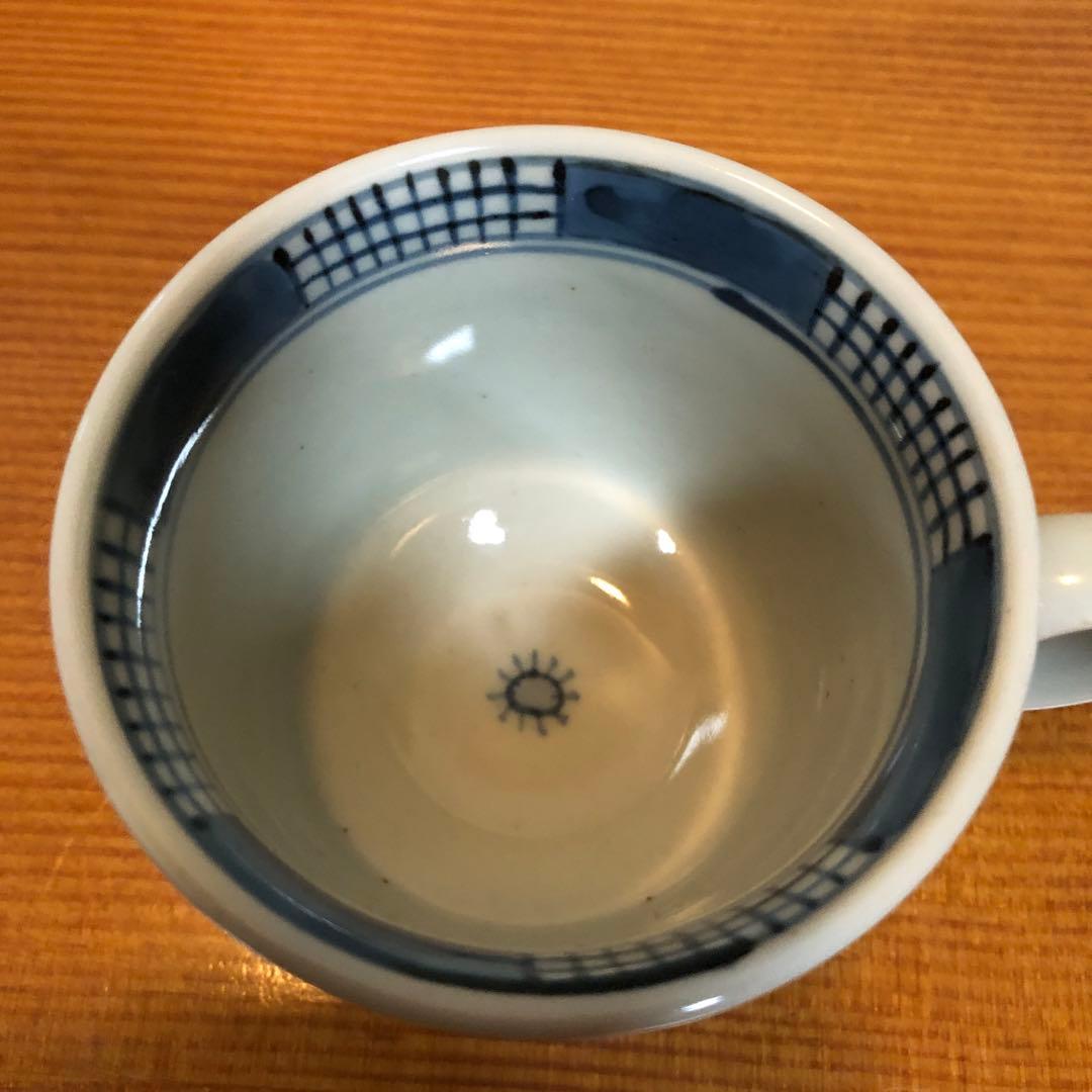 有田焼 六代走波　染錦 草花文　マグ