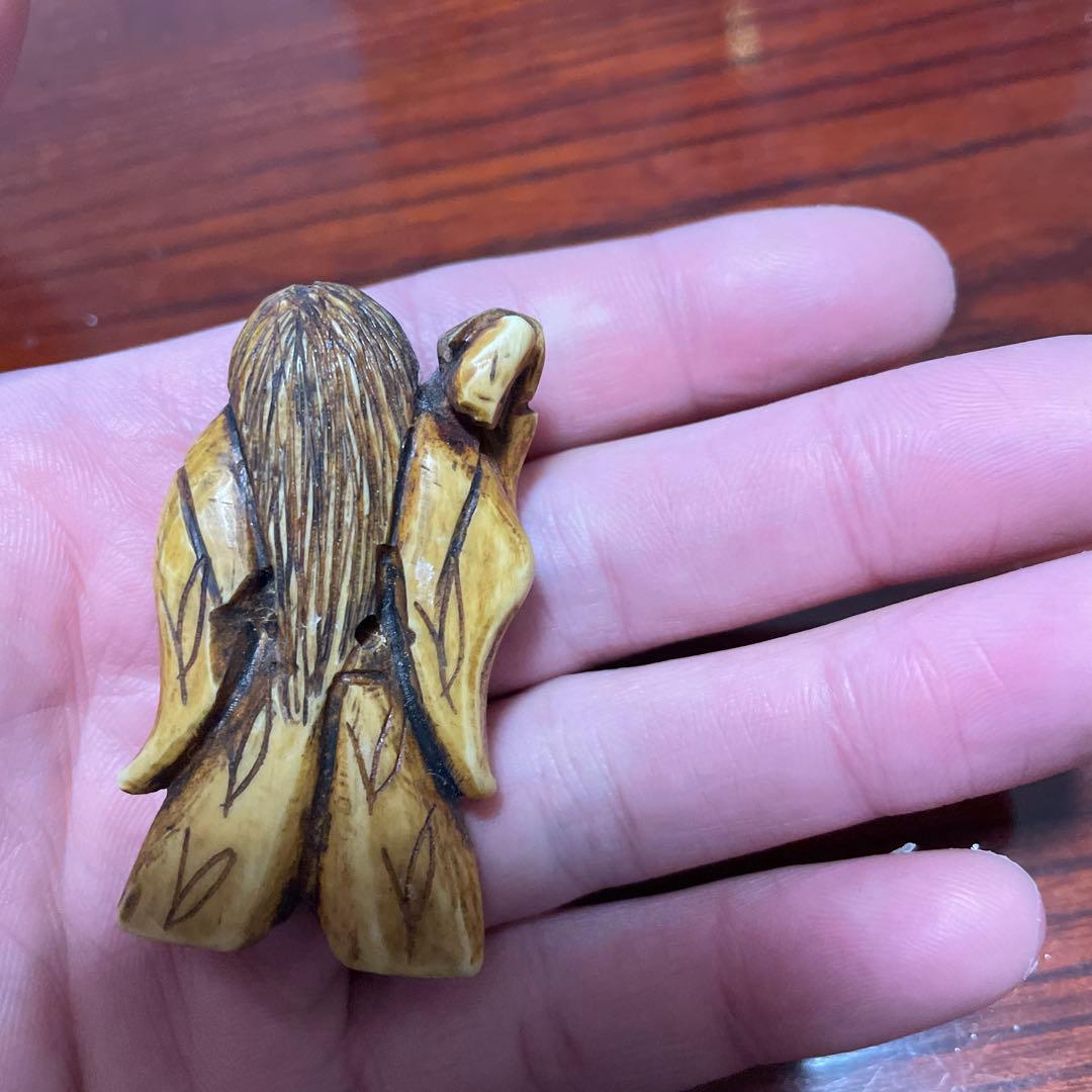 木彫り　根付け　根付　彫刻　アンティーク　骨董　顔が回転して表情がかわります！