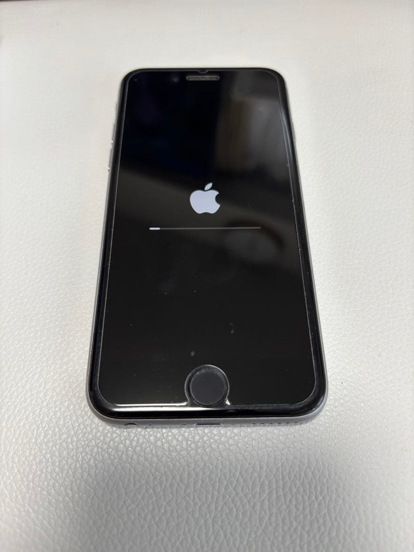 Apple iPhone 6s スペースグレー 本体