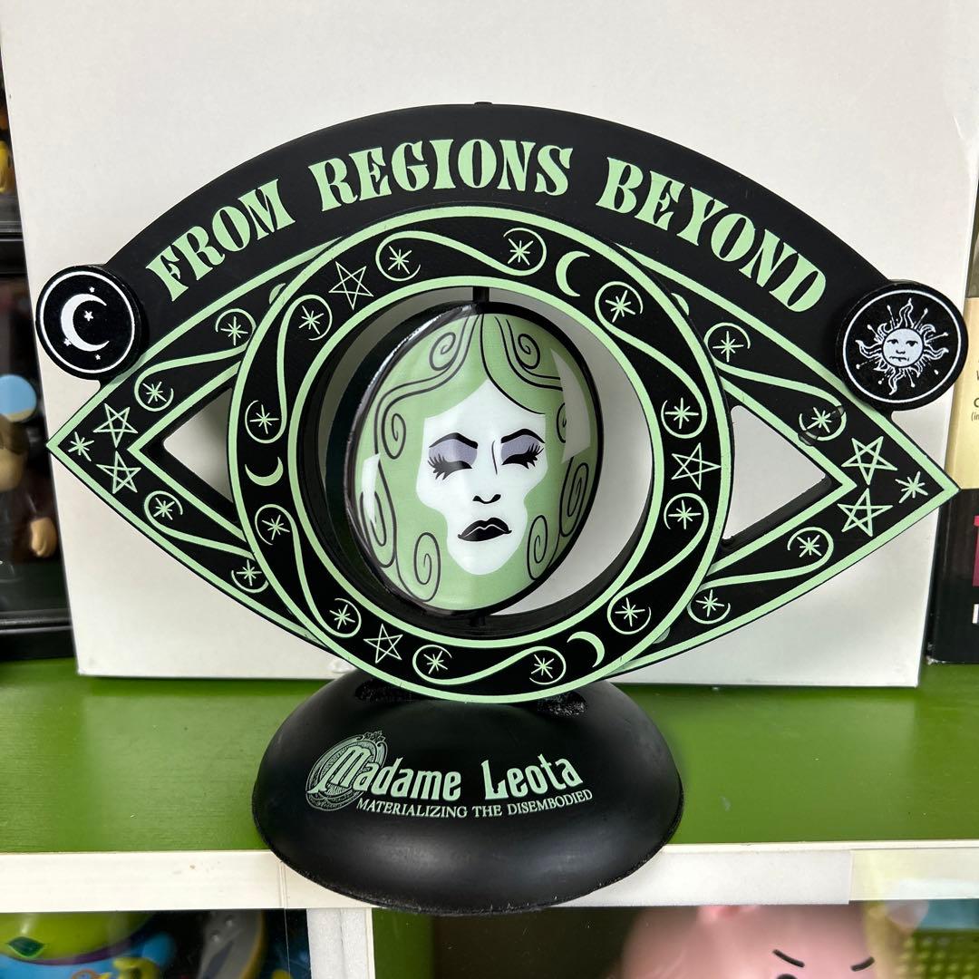 ホーンテッドマンション　マダム　レオタ　オブジェ　サイン　アート