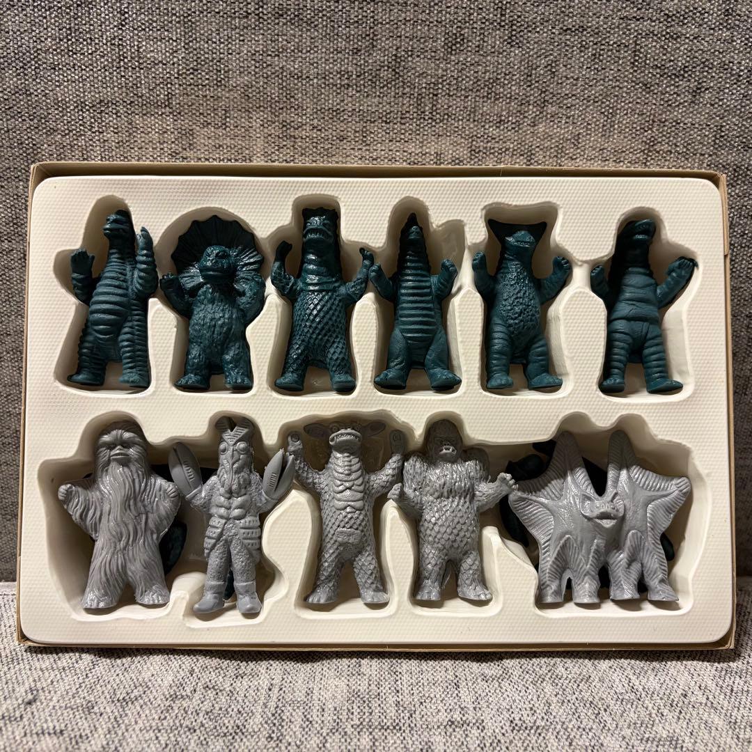 【当時物・未使用品】バンダイ ポピー事業部 ウルトラ怪獣イレブン